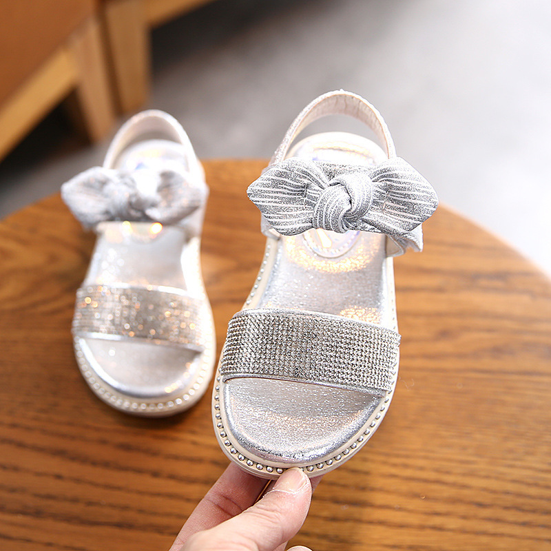 New Arrival Bright Summer Children Flat Sandals For Girls Casual Kids Slipper Breathable Infant Beach Shoes Non-slip Footwear J0301, Black;red
New Arrival Bright Summer Children Flat Sandals For Girls Casual Kids Slipper Breathable Infant Beach Shoes Non-slip Footwear J0301, Black;red