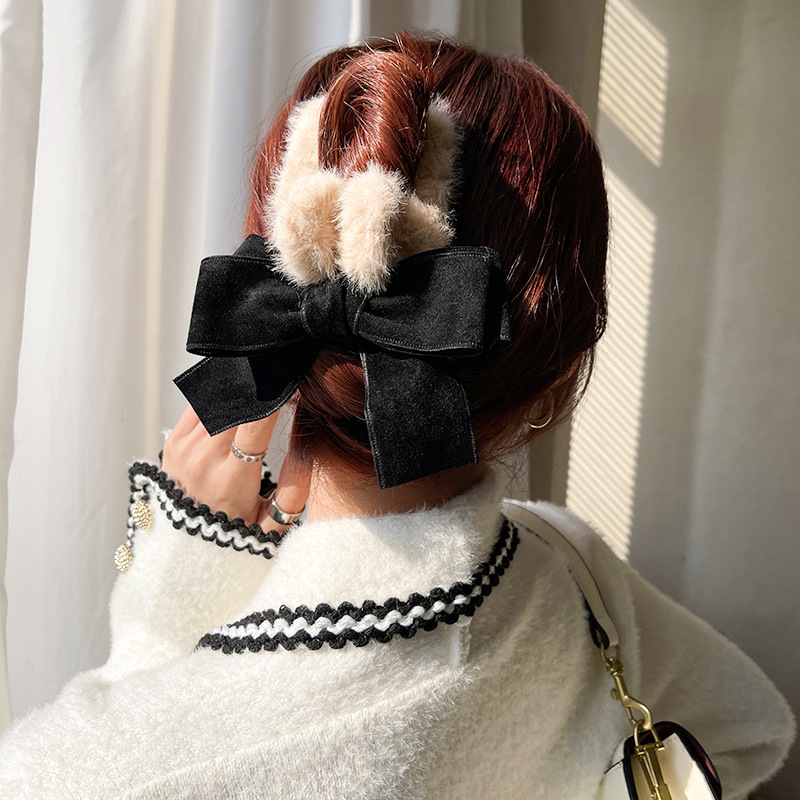 Large bow back head Plush dish hair clips female autumn winter headdress clip shark