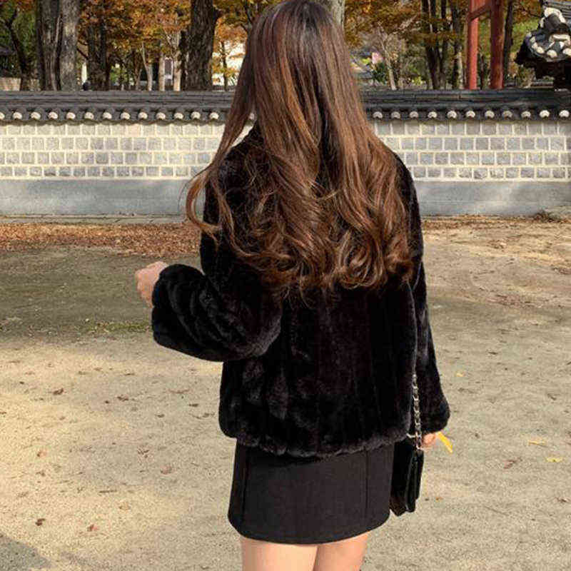 Rimocy Sweet White Women's Faux Fur Coat Winter Thick Warm Long Sleeve Overcoat Woman Korean Rabbit Plush Jacket Female 211123