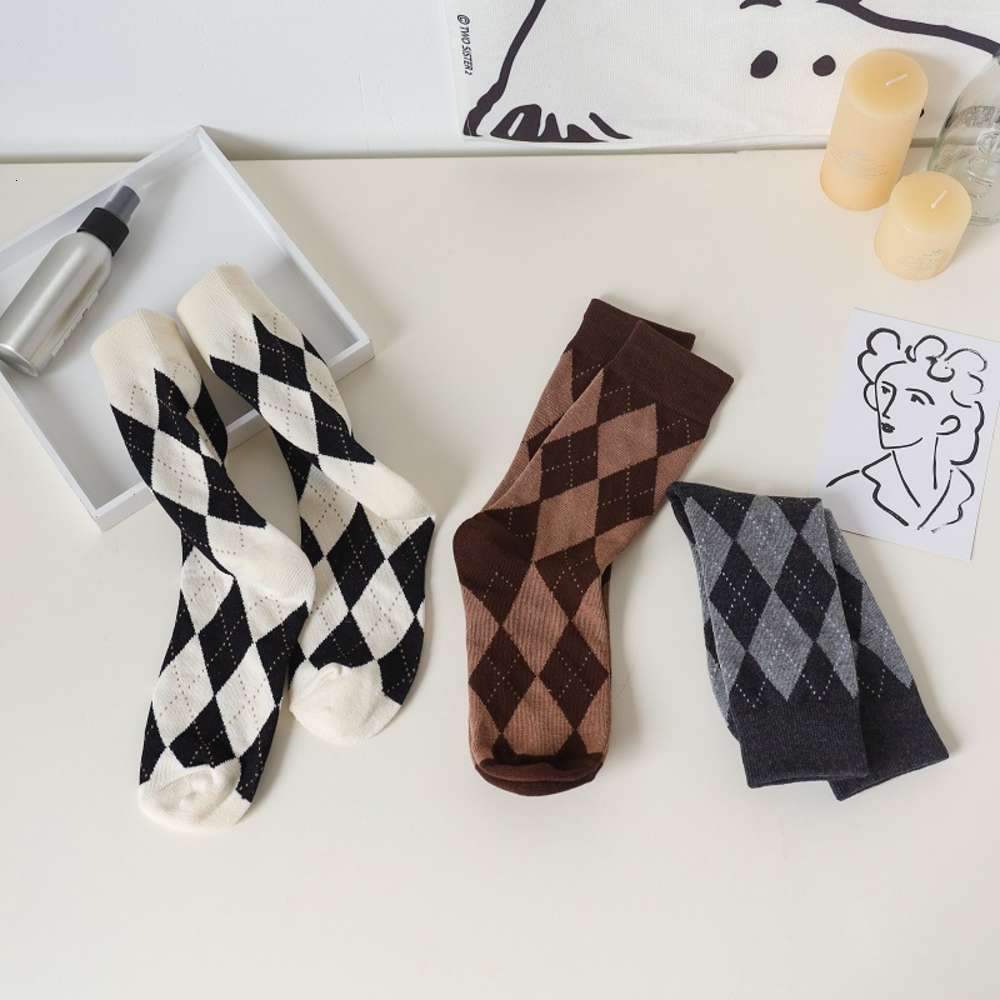 Socks autumn and winter new Lingge stockings British women's ins Korean JK pile middle tube cotton, Black
Socks autumn and winter new Lingge stockings British women's ins Korean JK pile middle tube cotton, Black