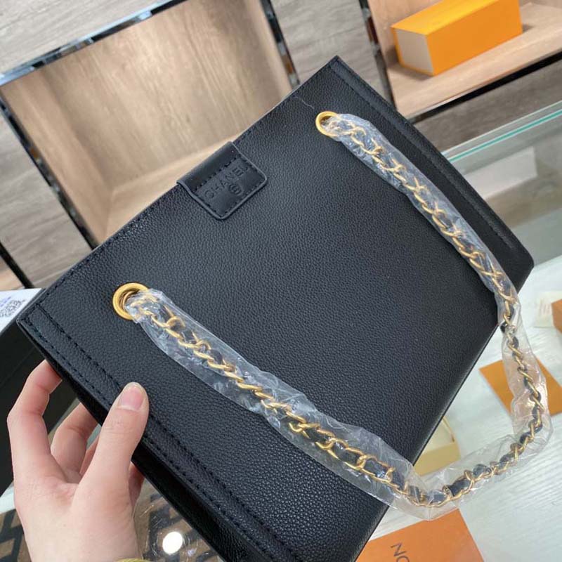 Designer Classic Flap Shoulder Bags Luxury Brand Real Leather Cross Body Women HandBags Tote Lady Plaid Purses by dqshoe01 02
Designer Classic Flap Shoulder Bags Luxury Brand Real Leather Cross Body Women HandBags Tote Lady Plaid Purses by dqshoe01 02