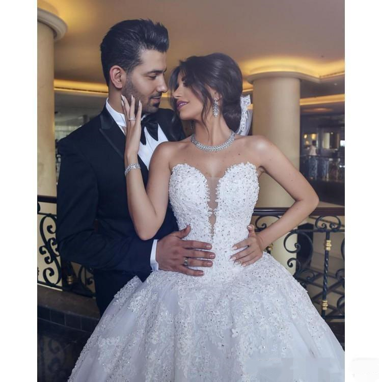 Elegant Arabic Ball Gown Lace Wedding Dresses Appliques Beads Sequins Sparkly Sweetheart Long Bridal Gowns Plus Size Bride Dress 2021