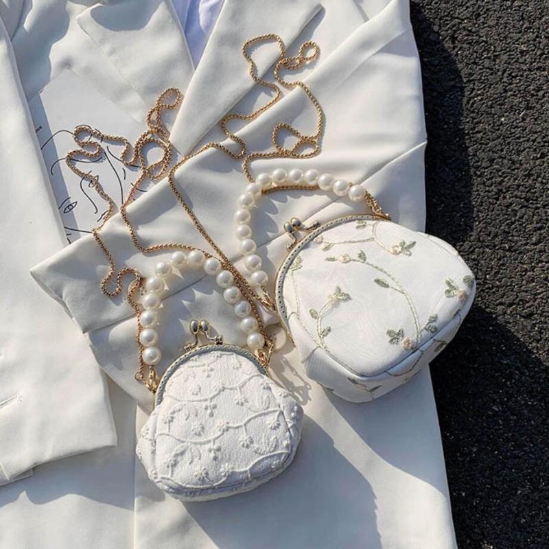 Lace Clip bag Pearl Mini Tote bag 2021 Summer New High quality Women's Designer Handbag Chain Shoulder Messenger Travel, Green trumpet
Lace Clip bag Pearl Mini Tote bag 2021 Summer New High quality Women's Designer Handbag Chain Shoulder Messenger Travel, Green trumpet