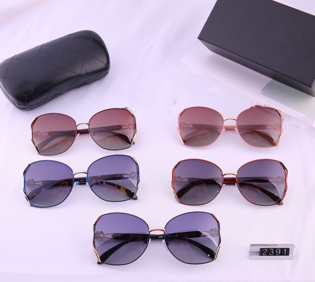 Womens Luxury Sunglasses Summer Sunglasses Women Adumbral Goggle Glasses UV400 C 1211 5 Color Highly Quality with Box
Womens Luxury Sunglasses Summer Sunglasses Women Adumbral Goggle Glasses UV400 C 1211 5 Color Highly Quality with Box