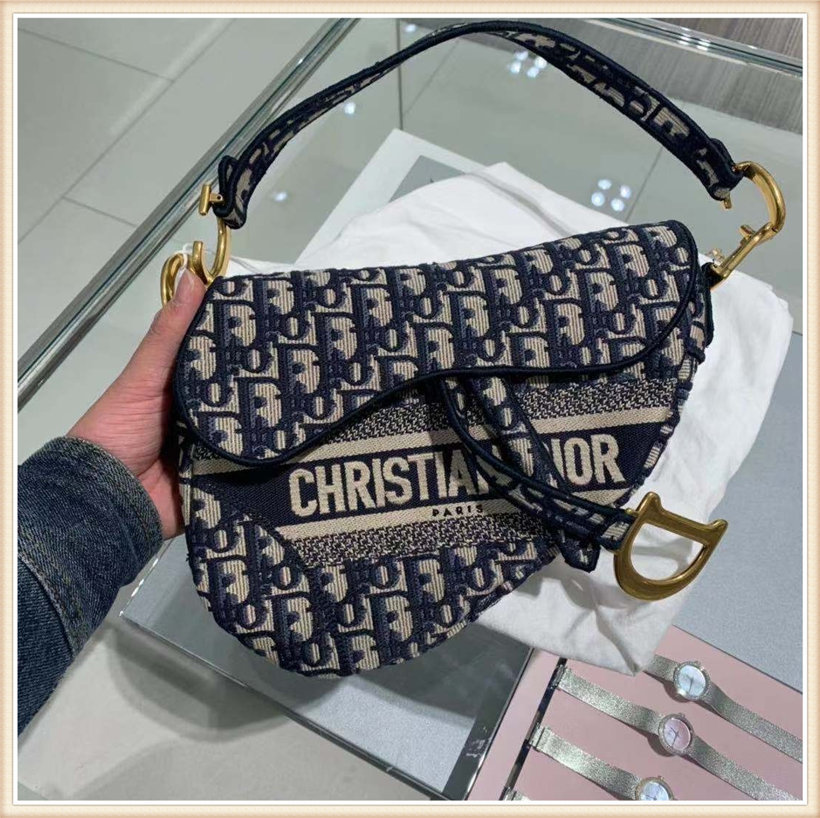 Cheap Fashion Saddle Bags Luxury Handbags Womens Bag Designer Ladies Shoulder Handbag for Women Totes Bag Wholesale Famous Brands Satin