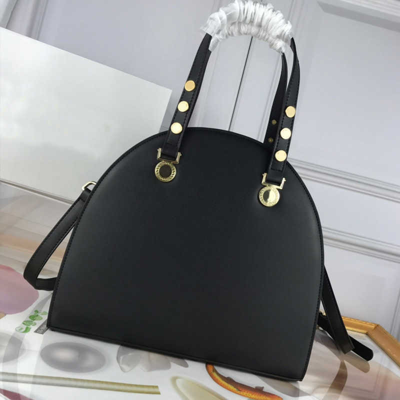 Handbag Designer Womens s Crossbody Bag Backpack Fashion Shoulder Purser High Quality Genuine Leather Plain Metal Artwork Women Tote
Handbag Designer Womens s Crossbody Bag Backpack Fashion Shoulder Purser High Quality Genuine Leather Plain Metal Artwork Women Tote