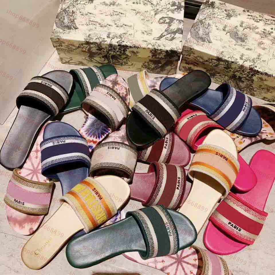 2021 Paris Women Slippers Summer Girls Beach Slides Top Quality Flip Flops Loafers Sexy Best Embroidered Slippers Large With Box Size35-43, Black
2021 Paris Women Slippers Summer Girls Beach Slides Top Quality Flip Flops Loafers Sexy Best Embroidered Slippers Large With Box Size35-43, Black