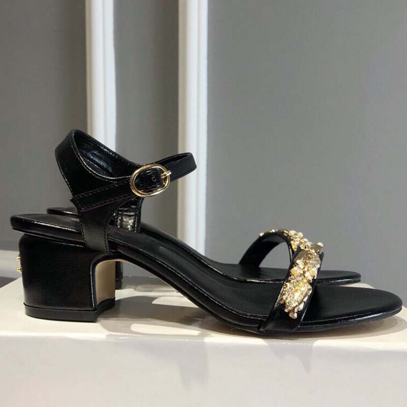 2021 Luxury Designer Womens Thick Heel Sandals Rhinestone Pearl Slippers Flip-Flops Chain Genuine Leather Plus Size Shoes US Sz 4.5-10, Black
2021 Luxury Designer Womens Thick Heel Sandals Rhinestone Pearl Slippers Flip-Flops Chain Genuine Leather Plus Size Shoes US Sz 4.5-10, Black