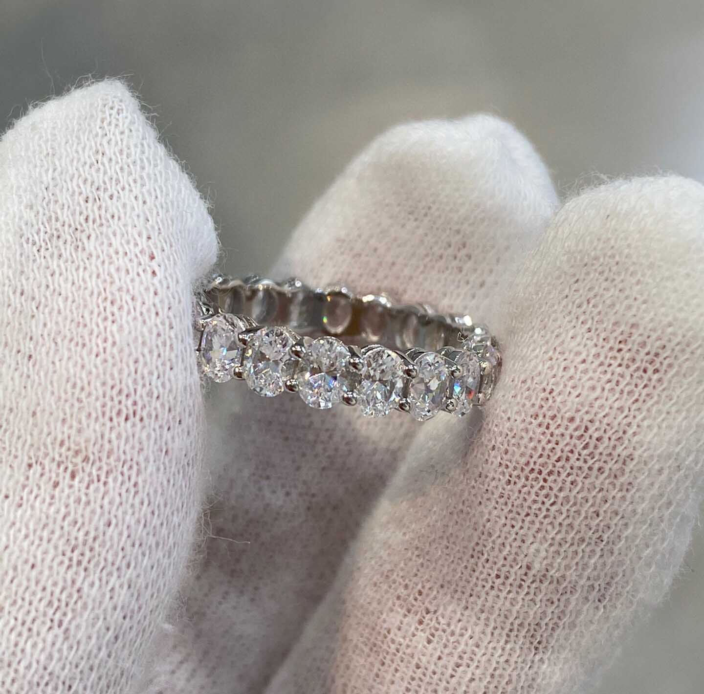 V gold material punk band ring with all oval diamond for women and mOTHER engagement jewelry gift PS3836