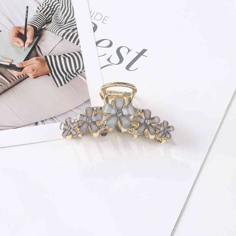 Hair Accessories Jewelry 2021 Summer Korean Flower Metal Grab Clip Back of Head Pan Small Daisy Zinc Alloy