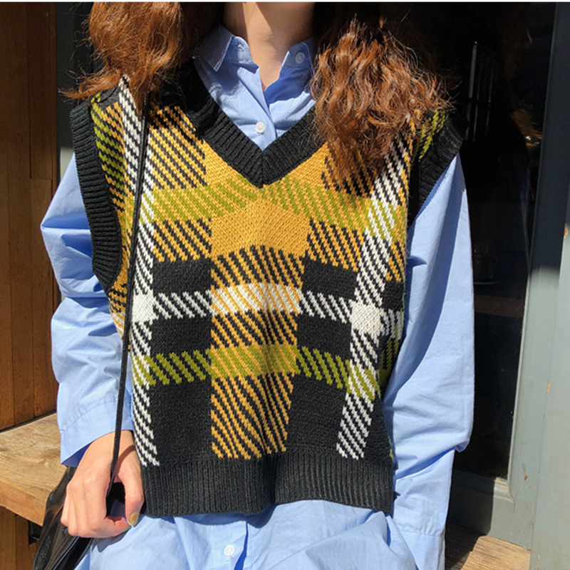 SHENGPALAE 2021 V Collar Sleeveless Knitted Women Tops 3 Colors Patchwork Plaid Loose Big Size Korean Female Vest FU054 210308