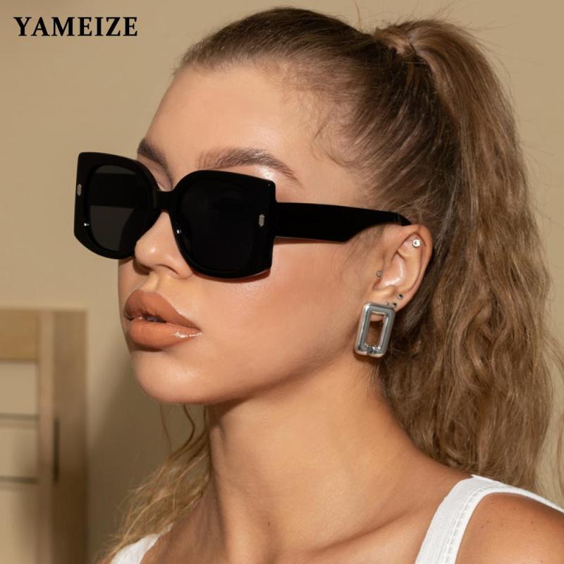 Sunglasses Classic Oversized Square Women Fashion Rivet Black Leopard Sun Glasses Female Vintage Big Shades Gafas De Sol Mujer
Sunglasses Classic Oversized Square Women Fashion Rivet Black Leopard Sun Glasses Female Vintage Big Shades Gafas De Sol Mujer