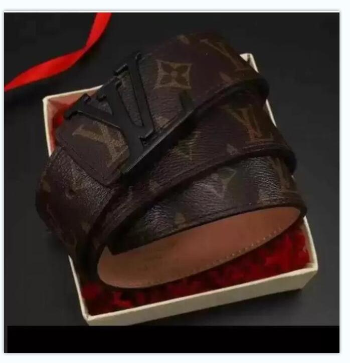 2021 Fashion Big buckle genuine leather belt with box designer men women high quality mens belts, Belt and box
2021 Fashion Big buckle genuine leather belt with box designer men women high quality mens belts, Belt and box