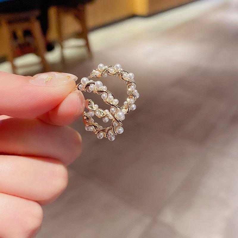 Exquisite Handmade Simulated Pearl Hoop Earrings Opening Design Gold Color Fancy Women Jewelry