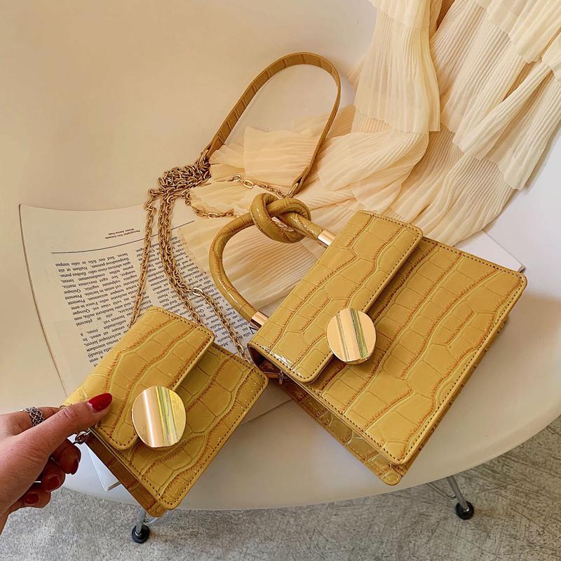 Elegant Female Stone pattern Tote bag 2021 New Quality PU Leather Women's Designer Handbag Lock Chain Shoulder Messenger Bag, Black small
Elegant Female Stone pattern Tote bag 2021 New Quality PU Leather Women's Designer Handbag Lock Chain Shoulder Messenger Bag, Black small