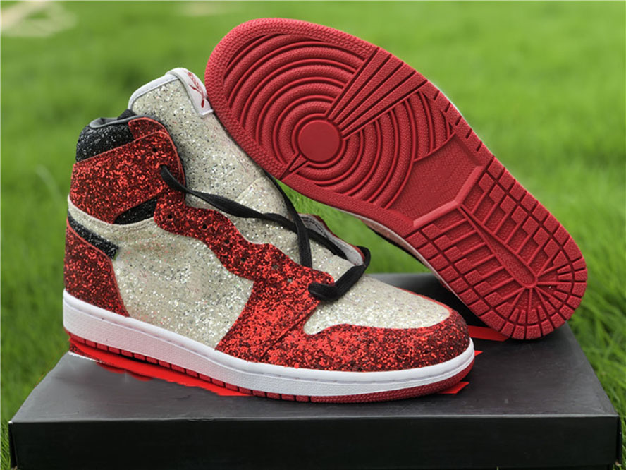 Athentic theshoesurgeon 1S Shoe Jumpman 1 The North Pole Chicago Mens Womens Red Flash Tennis Shoes Luxurys Designers Sneakers 36-47.5, #2 
Athentic theshoesurgeon 1S Shoe Jumpman 1 The North Pole Chicago Mens Womens Red Flash Tennis Shoes Luxurys Designers Sneakers 36-47.5, #2