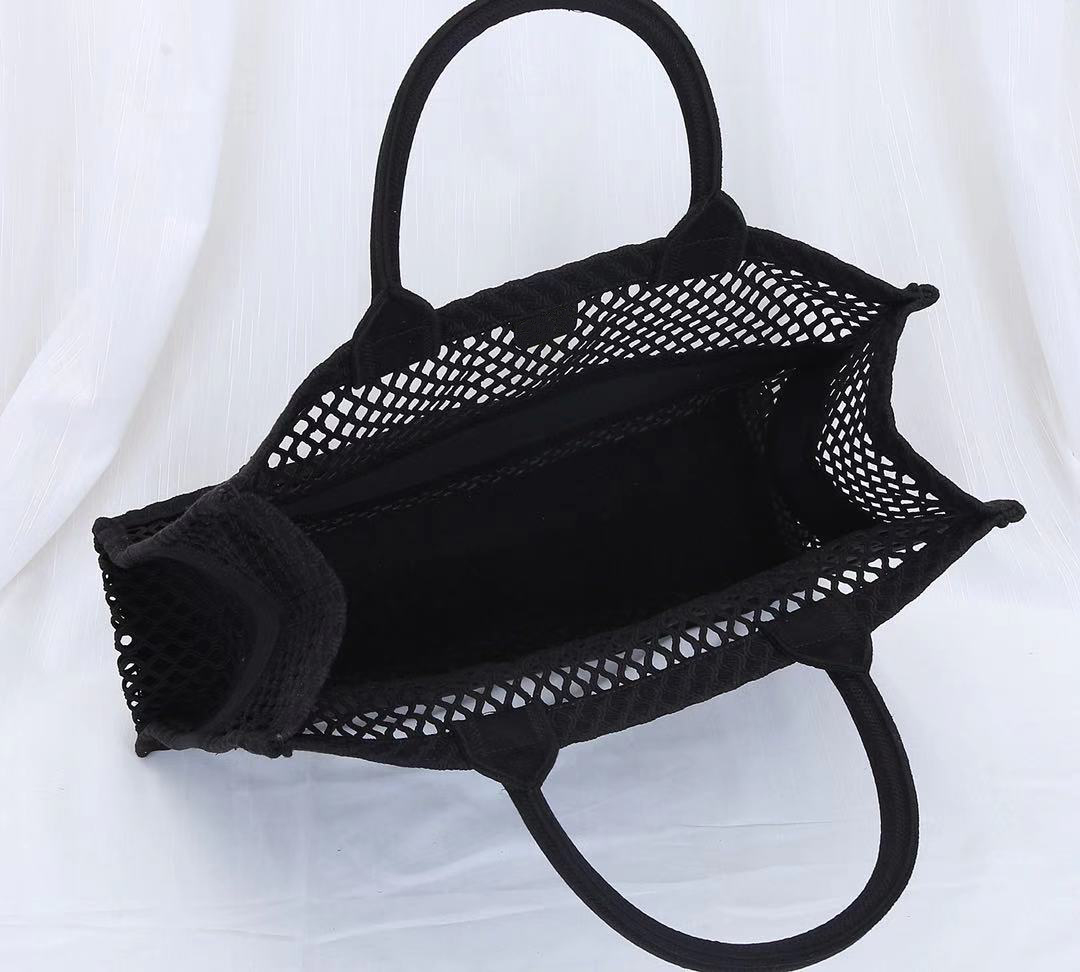 original style BOOK TOTE Black Blue Mesh Embroidery Shopping Bag openwork handbag Original Canvas Tote Big Capacity Trip Handbag bookbags
original style BOOK TOTE Black Blue Mesh Embroidery Shopping Bag openwork handbag Original Canvas Tote Big Capacity Trip Handbag bookbags