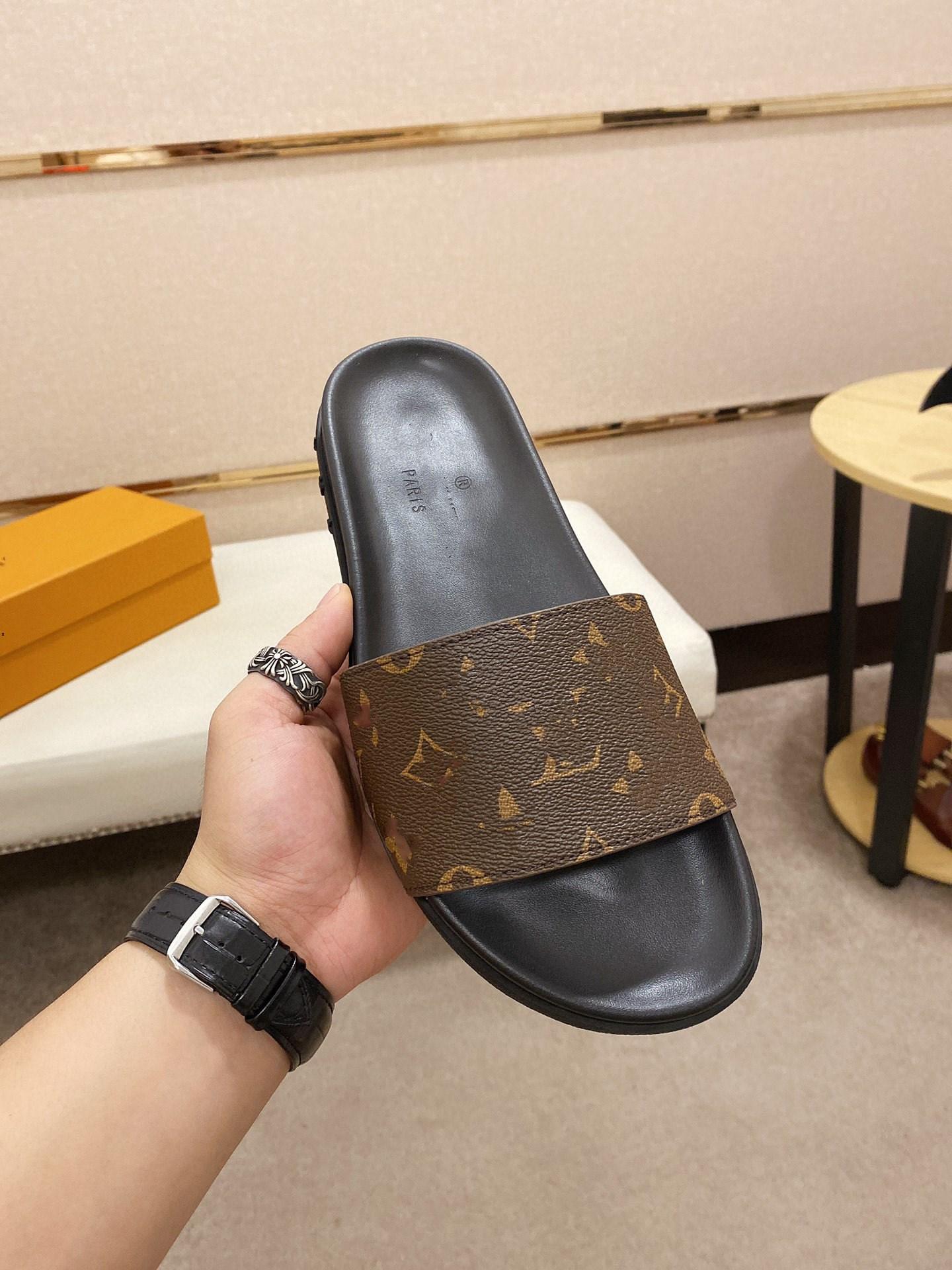 MF Luxury EVA Hole Leaking Slipper mens Bathroom Shoes Slides Anti-slip Summer Indoor Home Slippers Household Bath Sandals Men 11, #13
MF Luxury EVA Hole Leaking Slipper mens Bathroom Shoes Slides Anti-slip Summer Indoor Home Slippers Household Bath Sandals Men 11, #13