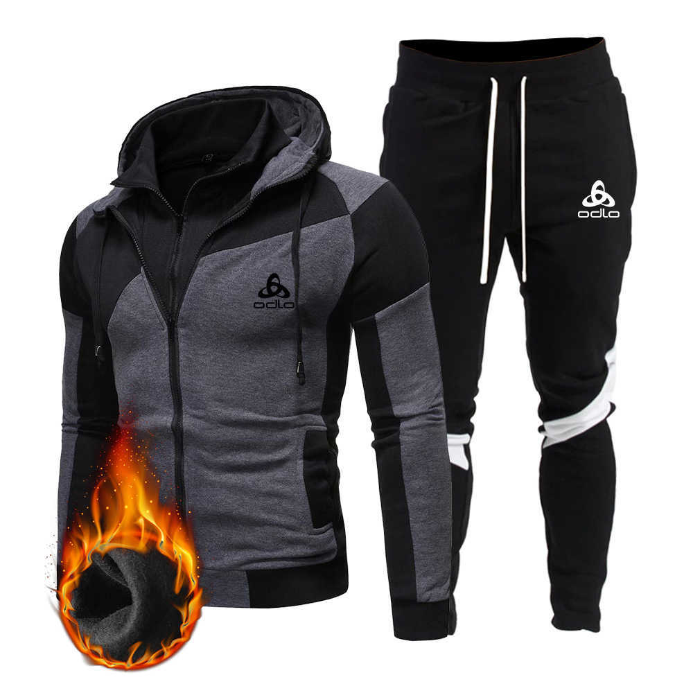 2020 Winter Brand Tracksuits Men's sets Long Sleeve Pullover + Jogging Trousers 2pcs Sets Fitness Running Suits sportswer Male X0601
2020 Winter Brand Tracksuits Men's sets Long Sleeve Pullover + Jogging Trousers 2pcs Sets Fitness Running Suits sportswer Male X0601