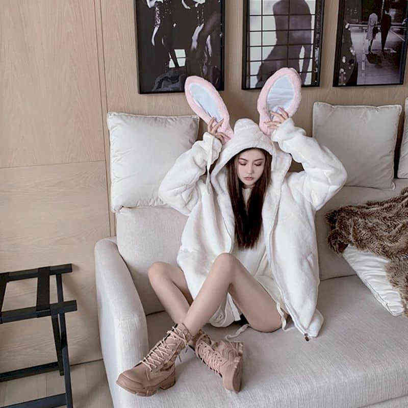 Women Faux Fur Jacket female tops Thick Mid-length Cute Hooded Winter Rabbit Ears Faux Rex Rabbit Plush Fur Coat Soft Girl 211123