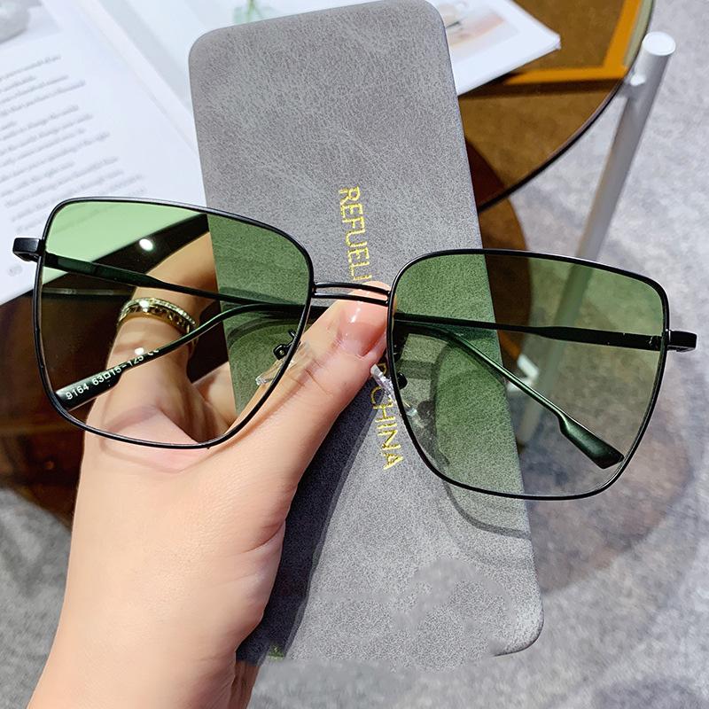 Sunglasses Square Frame Fashion Gradient Len's Women And Man Vintage Luxury Oversized Design Shades Sun Glasses
Sunglasses Square Frame Fashion Gradient Len's Women And Man Vintage Luxury Oversized Design Shades Sun Glasses
