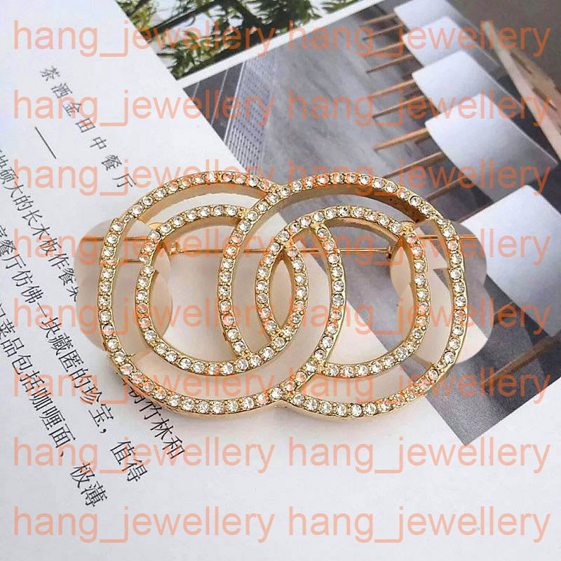 Designer Brooch Gold Pearl Brooch Metal Rhinestone Brooches Zinc Alloy Pin For Women Jewelry New Arrival, Gray
Designer Brooch Gold Pearl Brooch Metal Rhinestone Brooches Zinc Alloy Pin For Women Jewelry New Arrival, Gray
