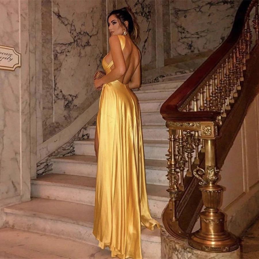 2021 Sexy Open Back Long Prom Dresses Satin Halter Sleeveless Simple Prom Gowns High Slit Evening Party Dress Special Occasion Wear