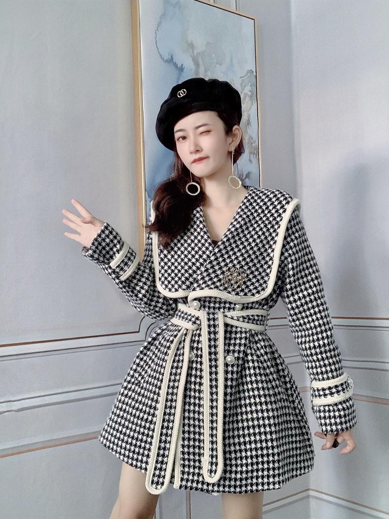 Women' Wool & Blends Fashion Navy Collar Plaid Coat Elegant Black White Jacket Spring Autumn Loose Midi Length Outerwear With Belt, As the photo
Women' Wool & Blends Fashion Navy Collar Plaid Coat Elegant Black White Jacket Spring Autumn Loose Midi Length Outerwear With Belt, As the photo