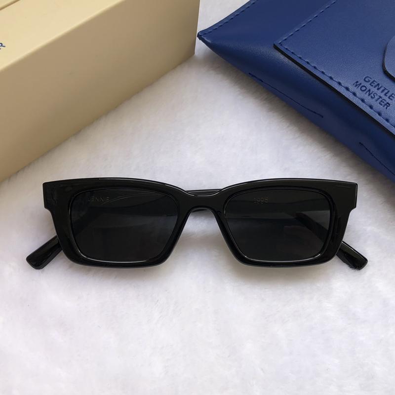 2021 Korean Star Jennie Cooperation GM Sunglasses Jentle Home Fashion Women Elegant Sunglass Lady Small Frame Sun Glasses 1996
2021 Korean Star Jennie Cooperation GM Sunglasses Jentle Home Fashion Women Elegant Sunglass Lady Small Frame Sun Glasses 1996