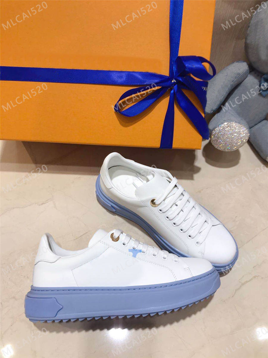 Italy Luxurys Designer Time Out Sneaker Flower embossed Casual Shoes Low Top Light Blue Pink Women Printed Calf Leather Classic Trainers, Black
Italy Luxurys Designer Time Out Sneaker Flower embossed Casual Shoes Low Top Light Blue Pink Women Printed Calf Leather Classic Trainers, Black