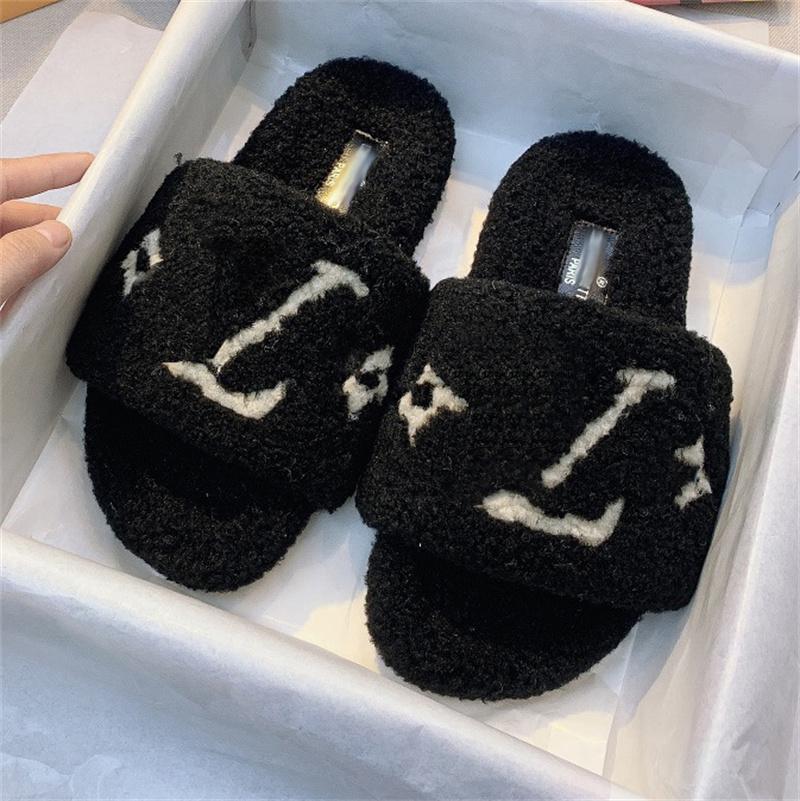 Slippers Luxury Designer Women Fur Wool Slides Toe Solid Fluffy Furry Outsides Shoes Ladies Whosale, Red
Slippers Luxury Designer Women Fur Wool Slides Toe Solid Fluffy Furry Outsides Shoes Ladies Whosale, Red