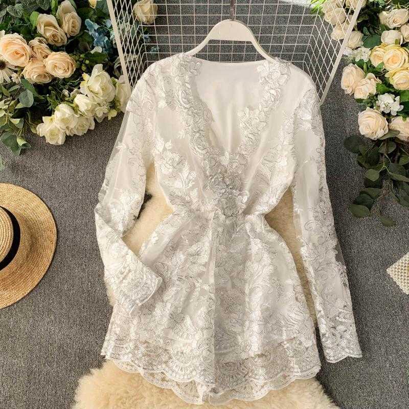 Hollow Hook 3D Flower Lace V-neck Long-sleeved Waist-thin Wide-legged Playsuits Women Elegant Jumpsuits Overalls J841 210527