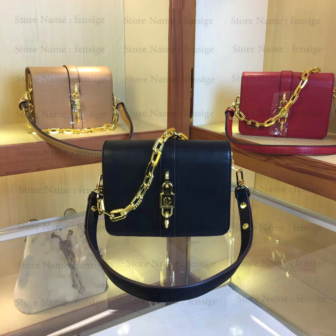 RENDEZ-VOUS Handbag Women Designer Handle Bag Calfskin Leather Cross Body Rendez Vous Chunky Chain Vintage-inspired Lock Shoulder Bags, 01
RENDEZ-VOUS Handbag Women Designer Handle Bag Calfskin Leather Cross Body Rendez Vous Chunky Chain Vintage-inspired Lock Shoulder Bags, 01