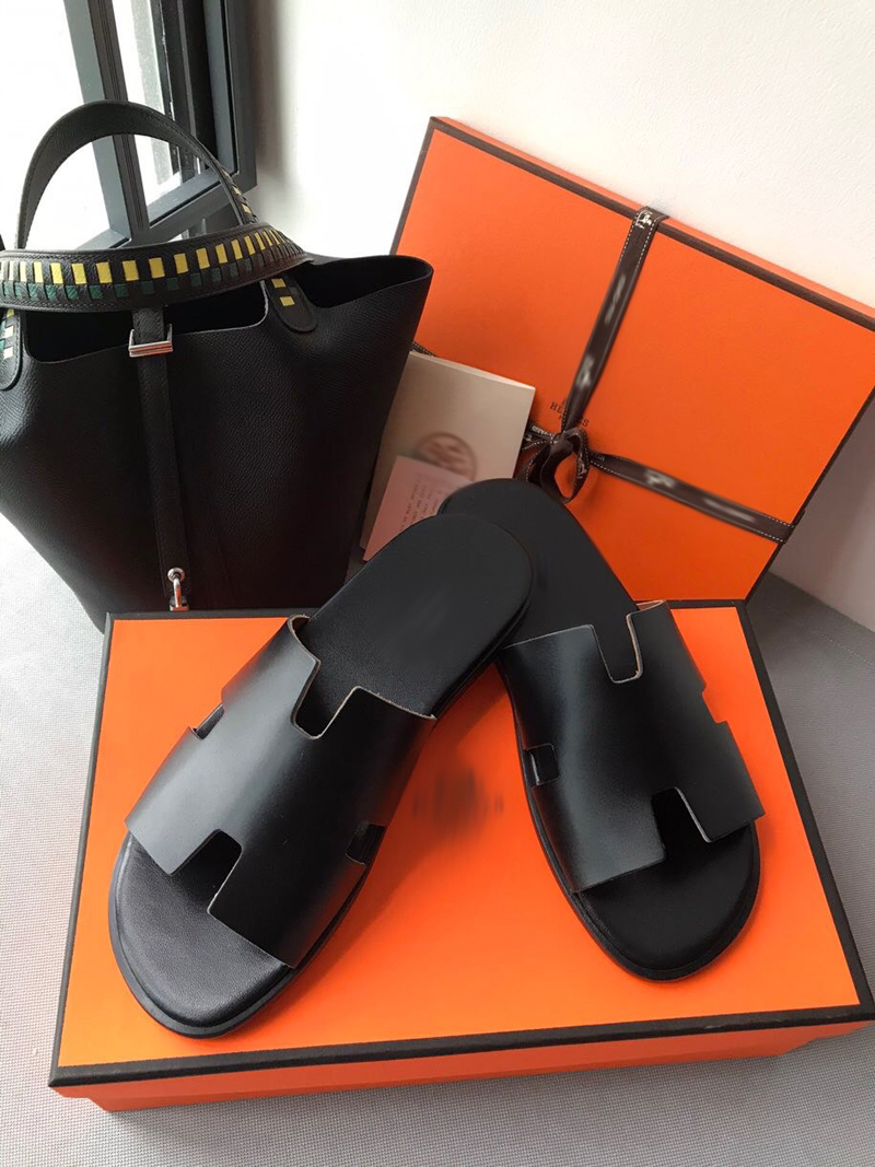 Pretty Mens Summer Sandals Beach Slide Slippers Crocodile Skin Leather Flip Flops Men Sandali Fashion Designs Orange Scuffs Shoes with box size 39-45 -C454, Black
Pretty Mens Summer Sandals Beach Slide Slippers Crocodile Skin Leather Flip Flops Men Sandali Fashion Designs Orange Scuffs Shoes with box size 39-45 -C454, Black