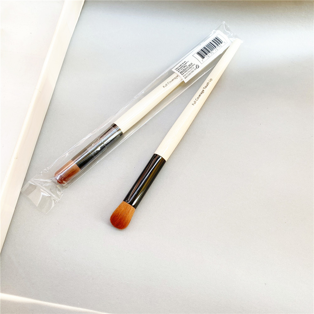 Full Coverage Touch Up Makeup Brush Small Precise Foundation Concealer Blending Buffing Beauty Cosmetics Brush Tool
Full Coverage Touch Up Makeup Brush Small Precise Foundation Concealer Blending Buffing Beauty Cosmetics Brush Tool