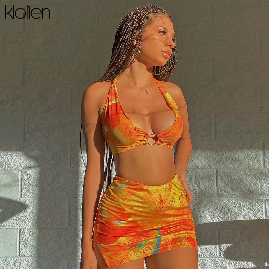 fashion print v neck halter camisole and skirt two piece set summer women beach vacation 2021 new skirt set lus size clothes, Black;gray
fashion print v neck halter camisole and skirt two piece set summer women beach vacation 2021 new skirt set lus size clothes, Black;gray