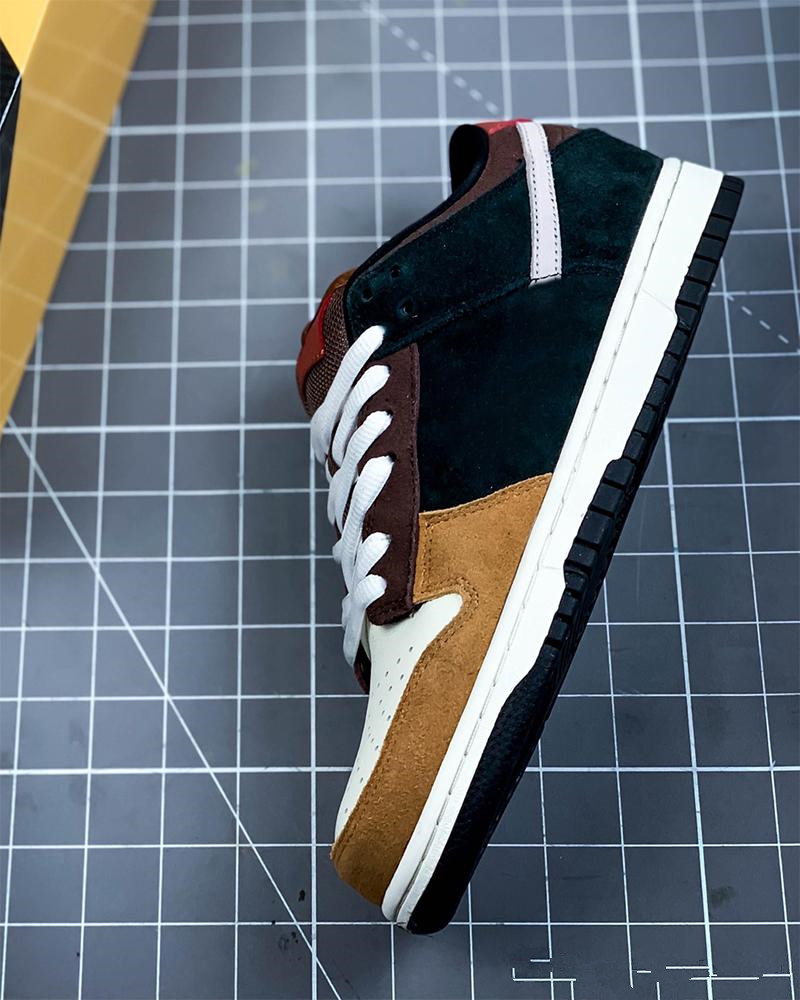 Sb Dk Low Pro Black… - image