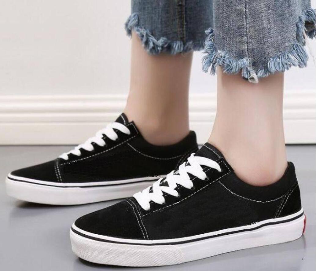 2021DORP SHIPPING HOT Classics Old Skool Canvas Men Women Casual Shoes Classic Black White Skateboard Shoes Size 35-45
2021DORP SHIPPING HOT Classics Old Skool Canvas Men Women Casual Shoes Classic Black White Skateboard Shoes Size 35-45