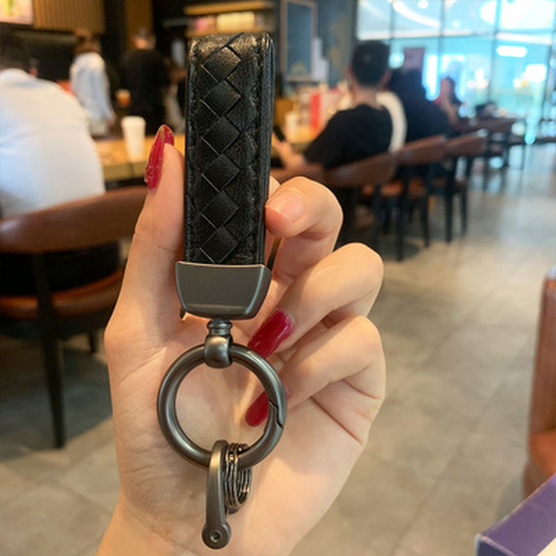 Wholesale Creative Woven Leather Car Key Chain Pendant Personality Braided Keyring Waist Pendant