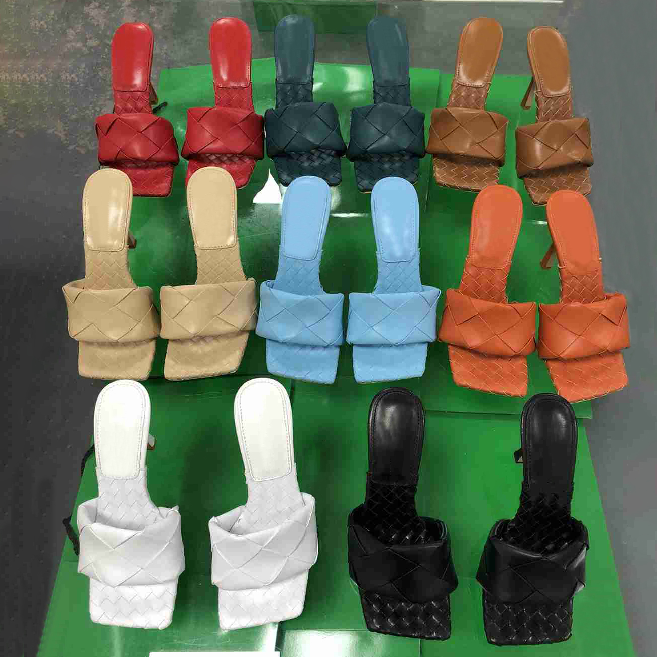 2022 Women High Heel LIDO Muller sandals slides summer fashion Intreccio Woven Leather Beach SLippers Brand Ladies Flat cool slipper slide sandal shoes size 35-42
2022 Women High Heel LIDO Muller sandals slides summer fashion Intreccio Woven Leather Beach SLippers Brand Ladies Flat cool slipper slide sandal shoes size 35-42