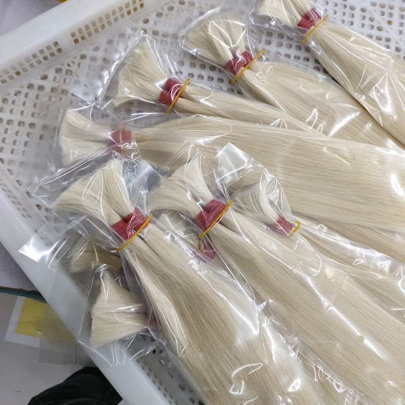 Top Grade 100g/piece 3pcs/lot 613 Blonde Silk Straight Human Hair Bulk Virgin Hairs 3 rolls, free DHL
Top Grade 100g/piece 3pcs/lot 613 Blonde Silk Straight Human Hair Bulk Virgin Hairs 3 rolls, free DHL