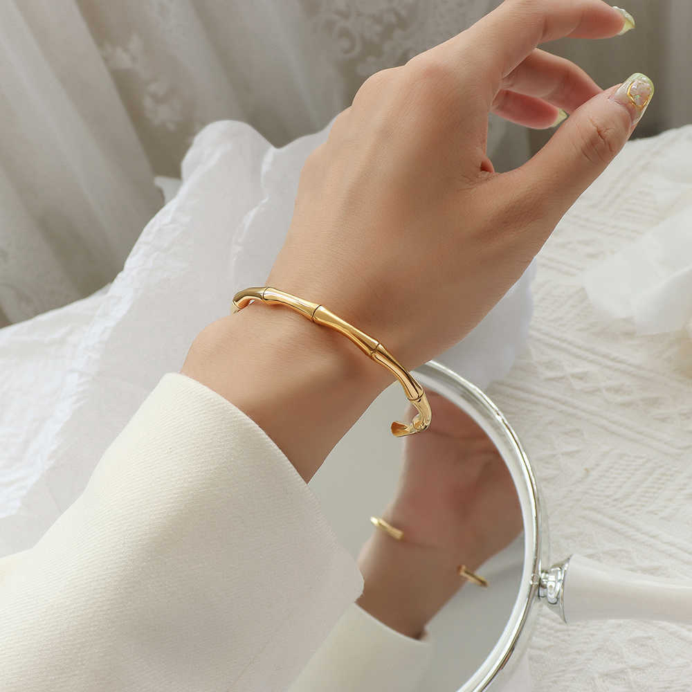 Tosoko Stainless Steel Jewelry Bamboo Opening Bracelet Women's Fashion Three Dimensional Geometric Bracelet Bsz221 Q0717
Tosoko Stainless Steel Jewelry Bamboo Opening Bracelet Women's Fashion Three Dimensional Geometric Bracelet Bsz221 Q0717
