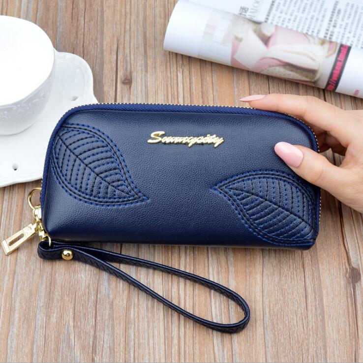 wholesale women handbag embroidered womens hand purse elegant atmosphere shell long wallet trend embroidereds leather mobile phone bag, Champagne(boutique box)
wholesale women handbag embroidered womens hand purse elegant atmosphere shell long wallet trend embroidereds leather mobile phone bag, Champagne(boutique box)