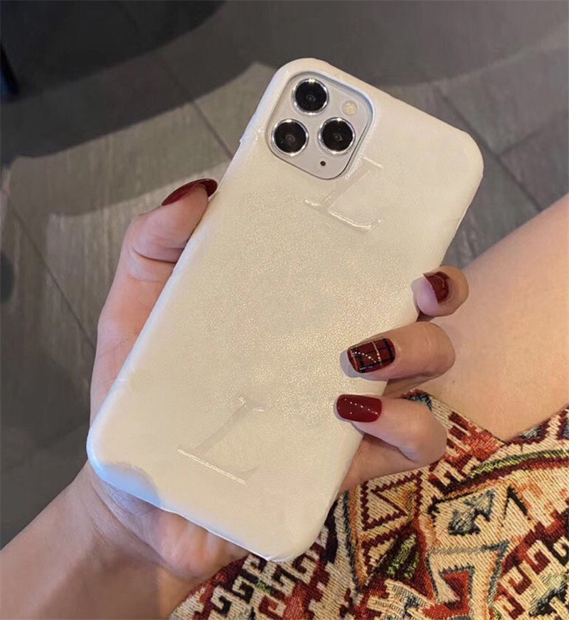 Designer Fashion Iphone Cases For Iphone 13 Pro Max 12 Pro Max 12 MINI 11 XR XS Max 7 8 Plus 6s High Quality PU Leather Phone Cover, White
Designer Fashion Iphone Cases For Iphone 13 Pro Max 12 Pro Max 12 MINI 11 XR XS Max 7 8 Plus 6s High Quality PU Leather Phone Cover, White
