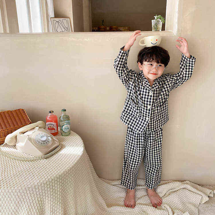 Children cotton soft Pajama Sets boys and girls plaid leisure wear 2pcs sets unisex loose dressing gown 211130