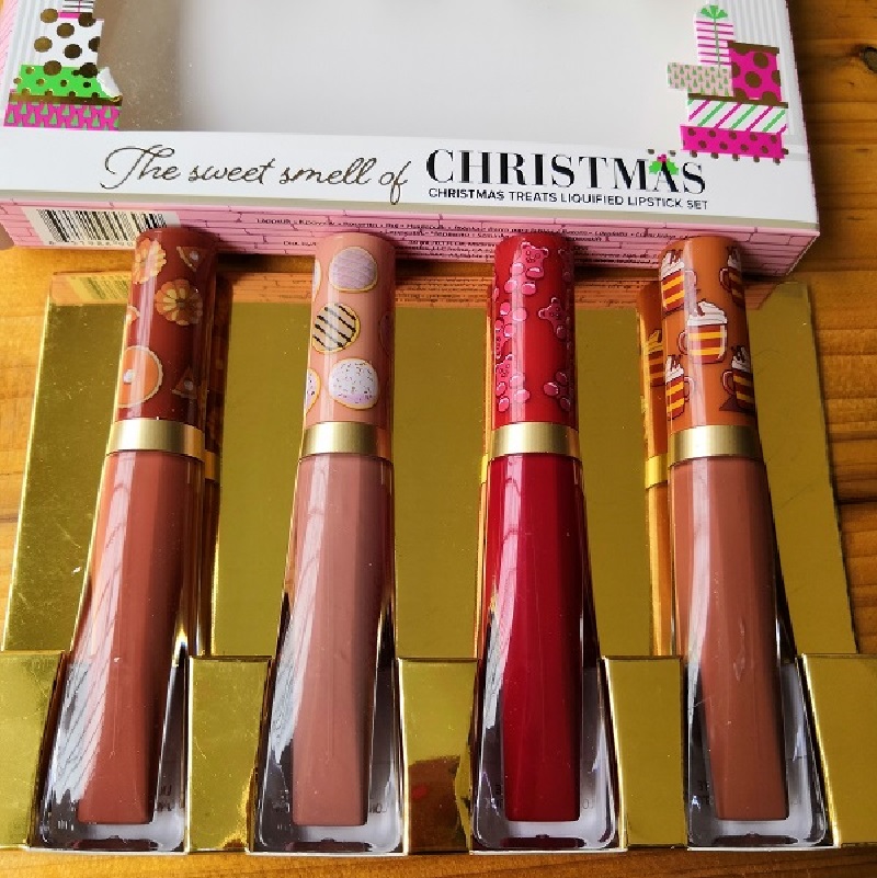 2021Christmas makeup Lip Gloss lipstick the Sweet Smell Treats Liquified Melted Matte 4 colors set Gift, Mixed color
2021Christmas makeup Lip Gloss lipstick the Sweet Smell Treats Liquified Melted Matte 4 colors set Gift, Mixed color