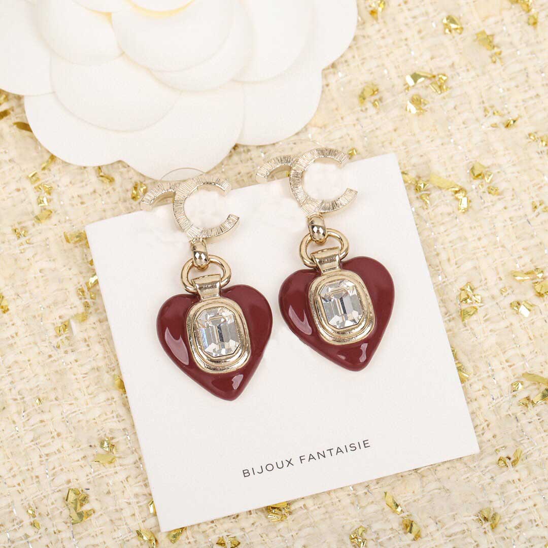 2021 Luxury quality drop earring with sparkly diamond and Red heart shape design for women wedding jewelry gift have box stamp PS3257A
2021 Luxury quality drop earring with sparkly diamond and Red heart shape design for women wedding jewelry gift have box stamp PS3257A