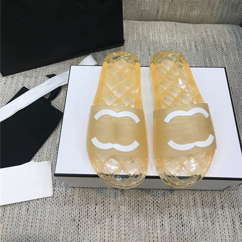 Luxury Designer Slipper Spring And Summer Jelly Transparent Crystal Slippers Travel Vacation Beach Chromatic Flat Shoes Size 34-41, Picture color d
Luxury Designer Slipper Spring And Summer Jelly Transparent Crystal Slippers Travel Vacation Beach Chromatic Flat Shoes Size 34-41, Picture color d