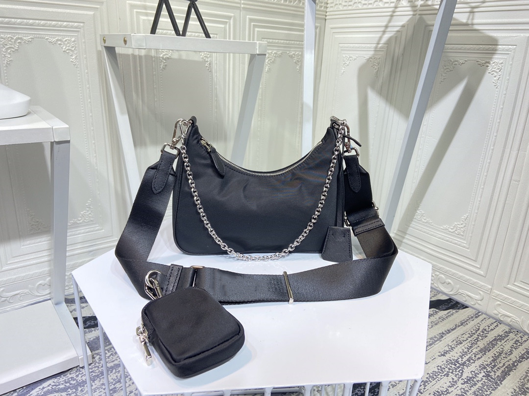 Superior Quality 9 Nylon Colors 2005 Three Piece Set Women Bag Style Casual Handbags Fashion Female Messenger Shoulder bags Ladies Cross body purse, Original box
Superior Quality 9 Nylon Colors 2005 Three Piece Set Women Bag Style Casual Handbags Fashion Female Messenger Shoulder bags Ladies Cross body purse, Original box