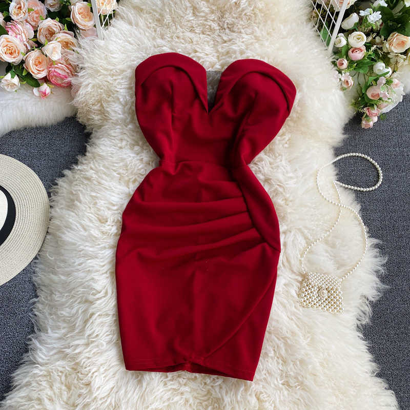 Spring Summer Sexy Strapless Bodycon Dress Women Party Open Back High Waist Slim Green/Red/Black Mini Vestidos New Fashion 2021 Y0603
Spring Summer Sexy Strapless Bodycon Dress Women Party Open Back High Waist Slim Green/Red/Black Mini Vestidos New Fashion 2021 Y0603